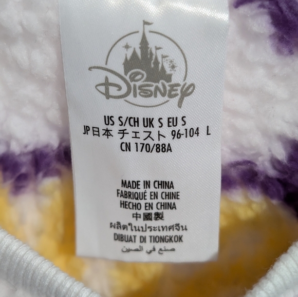 Disneyland Crewneck Sweater Adult Unisex M White Sherpa Fluffy Fleece. Disneylan - Picture 4 of 4